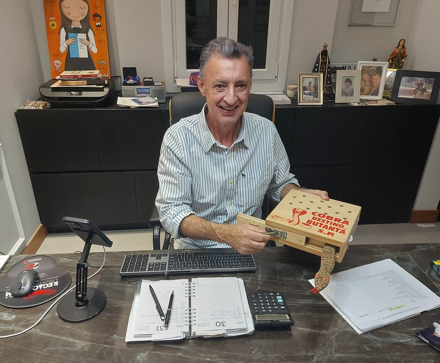 Livro 'Regional FM: 100 anos em 20' será lançado na Alesc