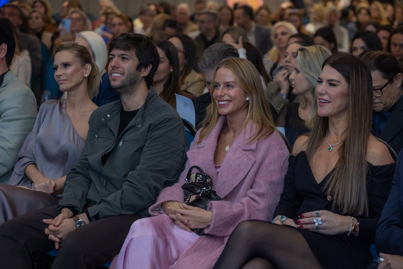 Papo Reto reúne 600 pessoas no CentroSul em noite de palestras, debate e networking